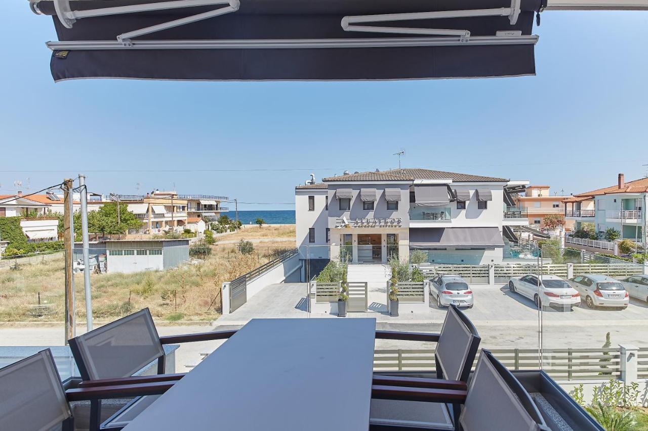 Albatros Luxury Suites Vrasná Esterno foto
