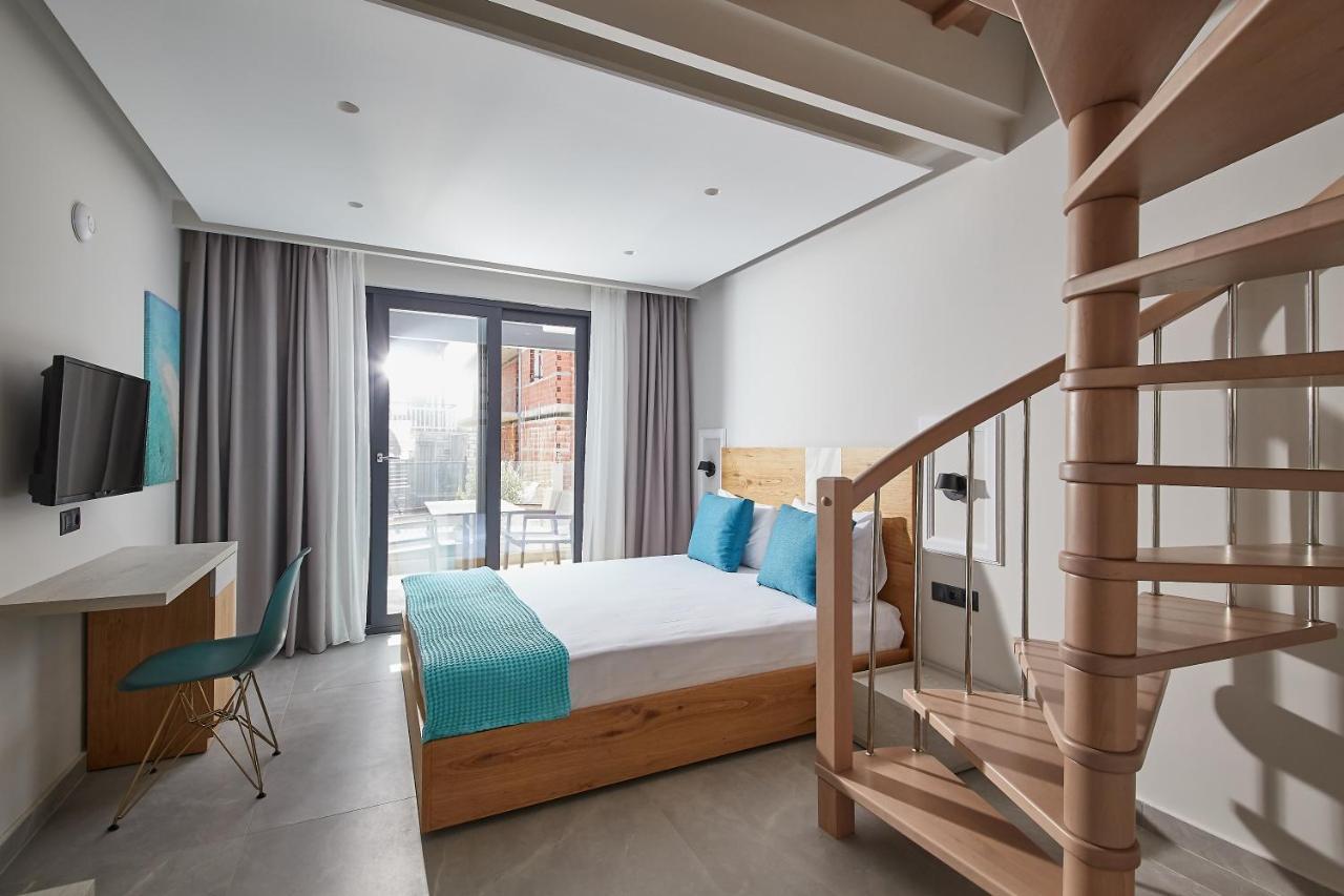 Albatros Luxury Suites Vrasná Esterno foto