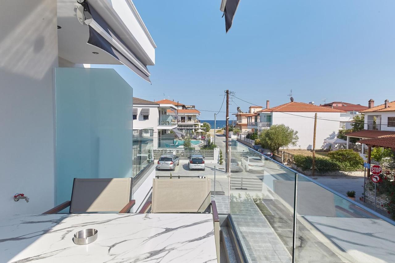 Albatros Luxury Suites Vrasná Esterno foto